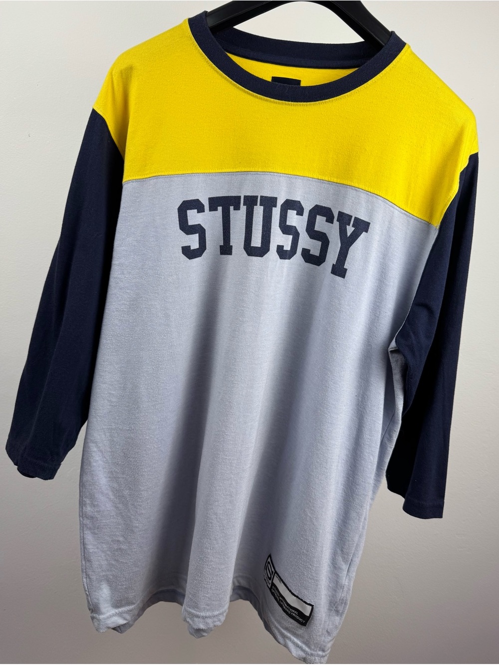 Stüssy 3/4 Sleeve Raglan Tee – Men’s Large